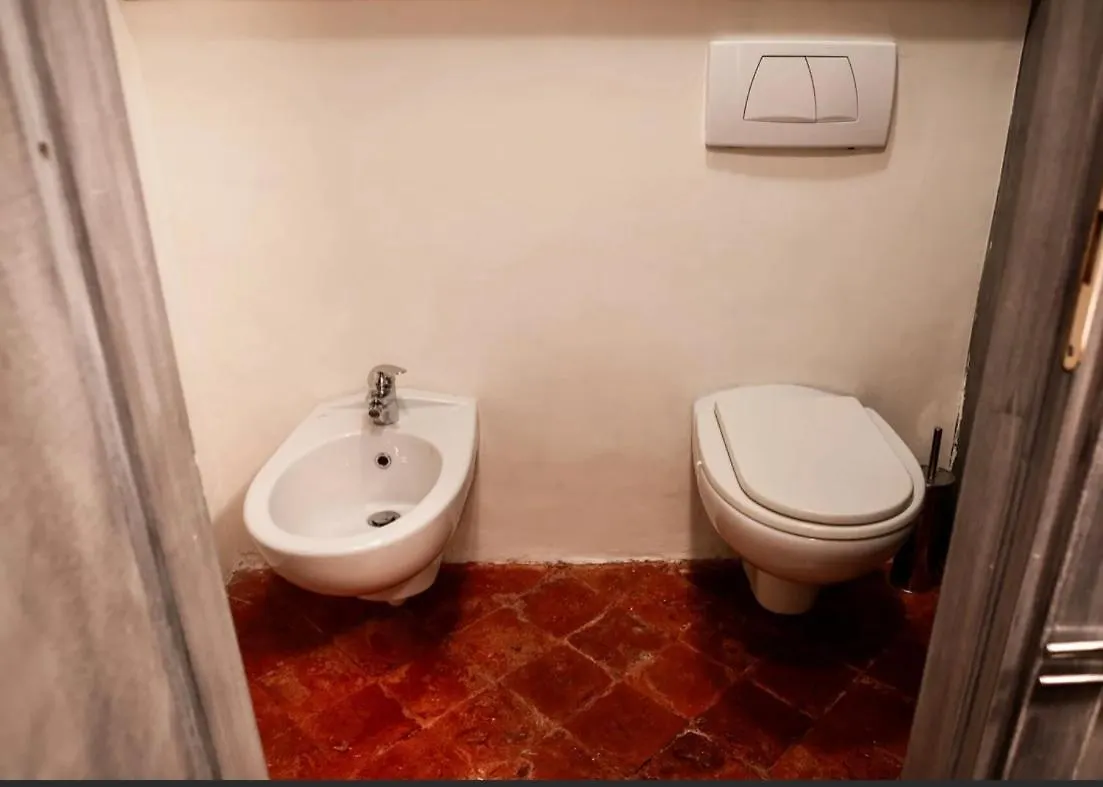 Domus Vivenda Apartment Genoa