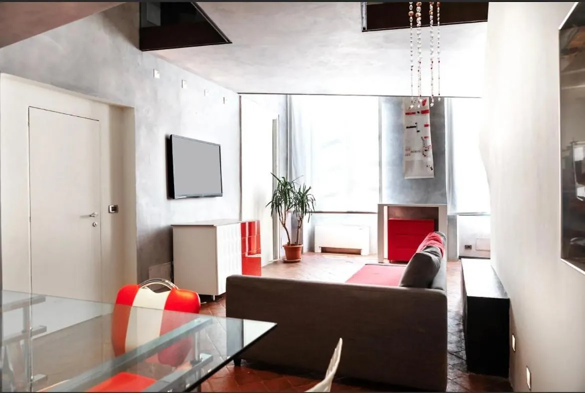 Domus Vivenda Apartment Genoa