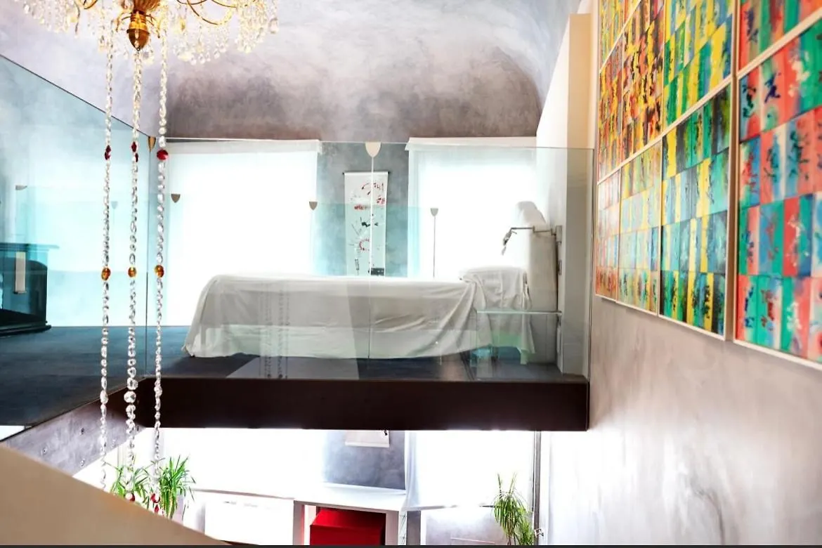 Domus Vivenda Apartment Genoa